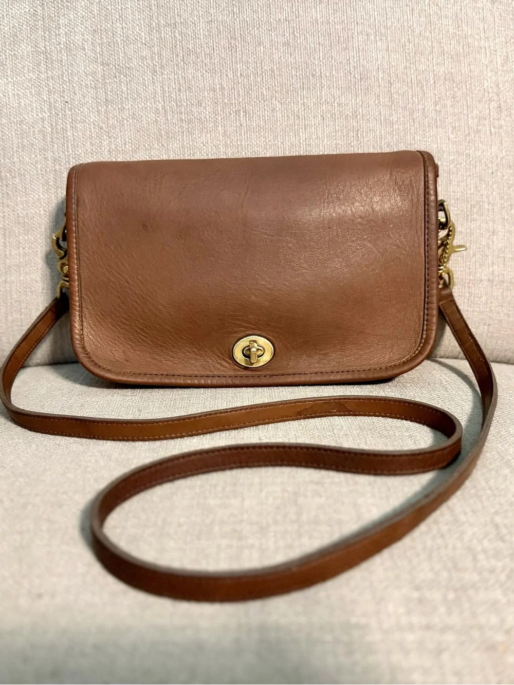 Pre-1994 Vintage Coach Pocket Purse/ Penny Pocket